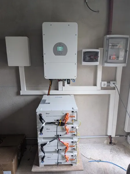 Montaje e instalación de inversor Deye en Mallorca zona Alcúdia