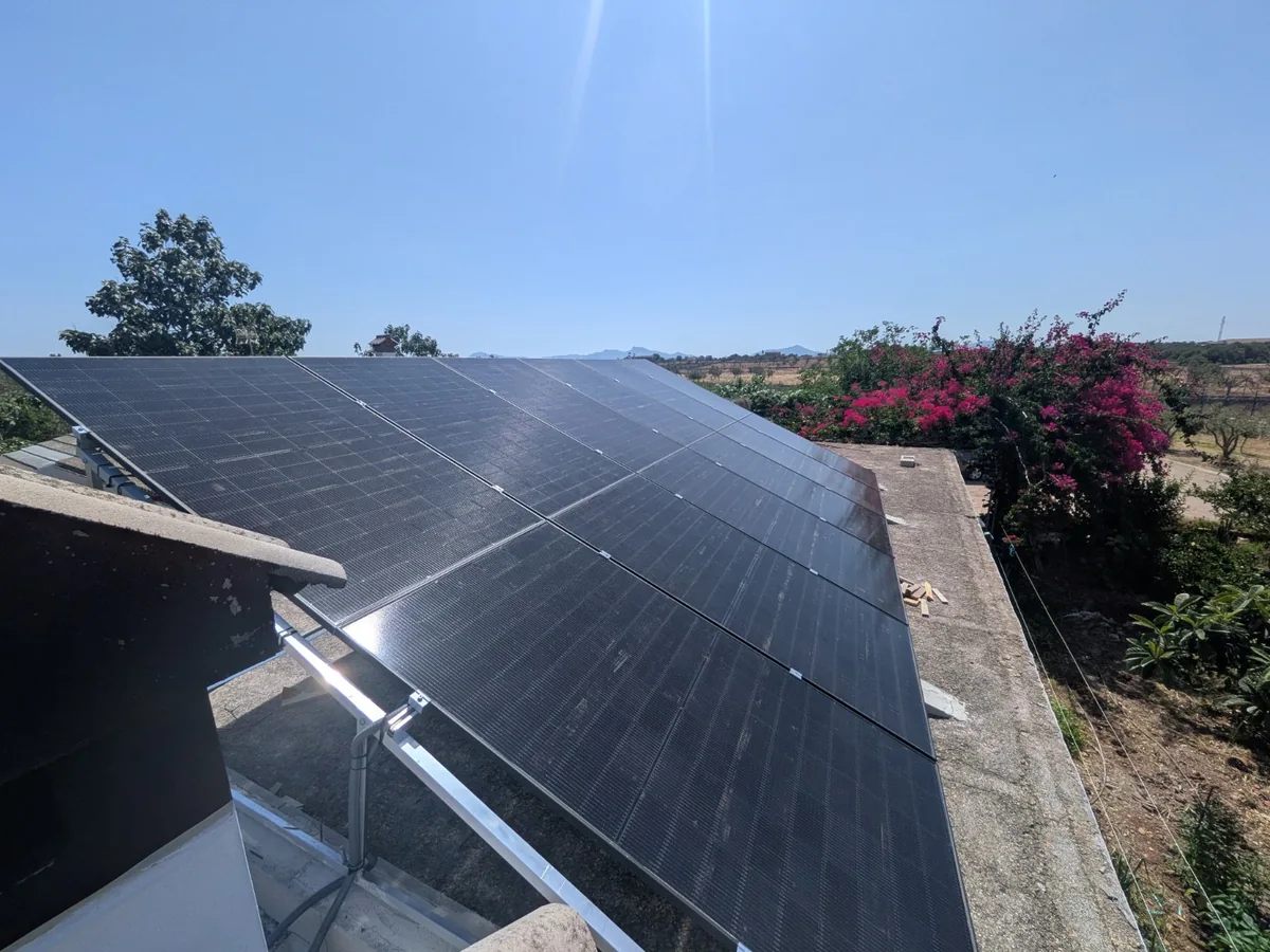 Paneles solares bifaciales Trina Solar instalados en Santa Margalida, Mallorca